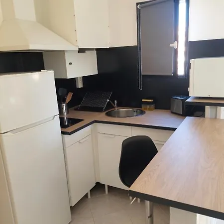 Climatise Sur L'ile Des Pecheurs Agde